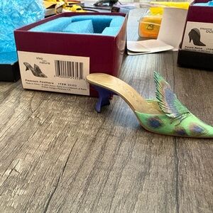 Peacock Feathers Mini Heel